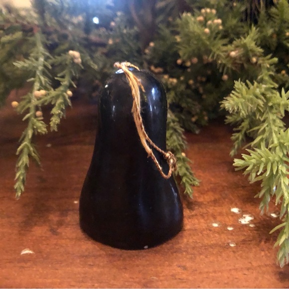 VTG Nun Bell Christmas Ornament MCM Ceramic Religious Catholic 2” ARDALT Japan - Picture 2 of 4